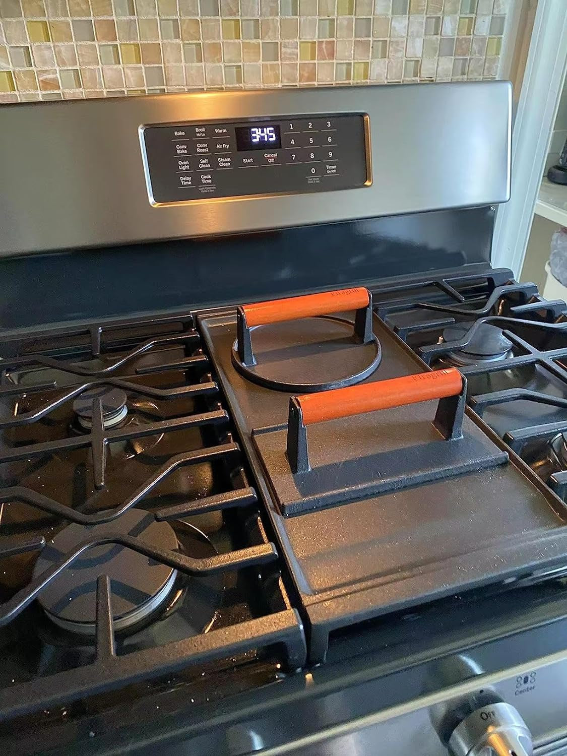 Burger Press 7.08" round & 8.3”X4.3”Rectangle Heavy-Duty Cast Iron Smash Meat Steak with Wood Handle for Blackstone Camp Chef Pitboss Weber Treager Griddle Grills (Round & Rectangle)