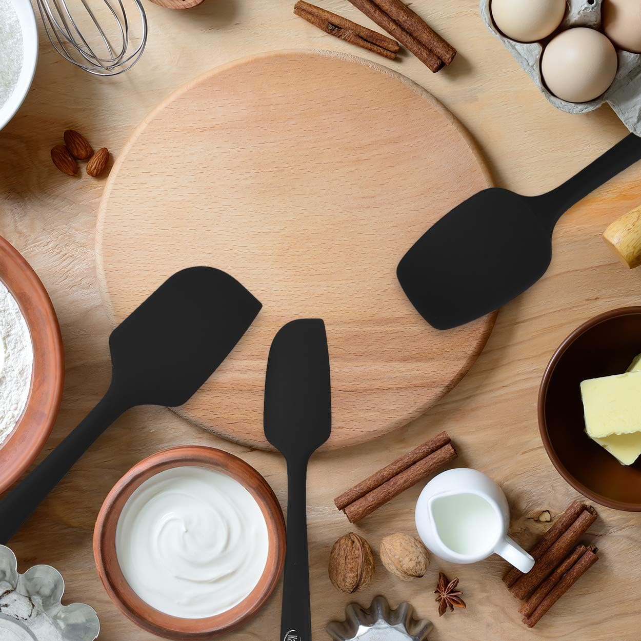 Silicone Spatula Set 4 Pcs Rubber Spatulas Silicone Heat Resistant 600°F, Spatulas for Nonstick Cookware, Seamless Design with Stainless Steel Core, Dishwasher Safe, Bonus Tongs Included