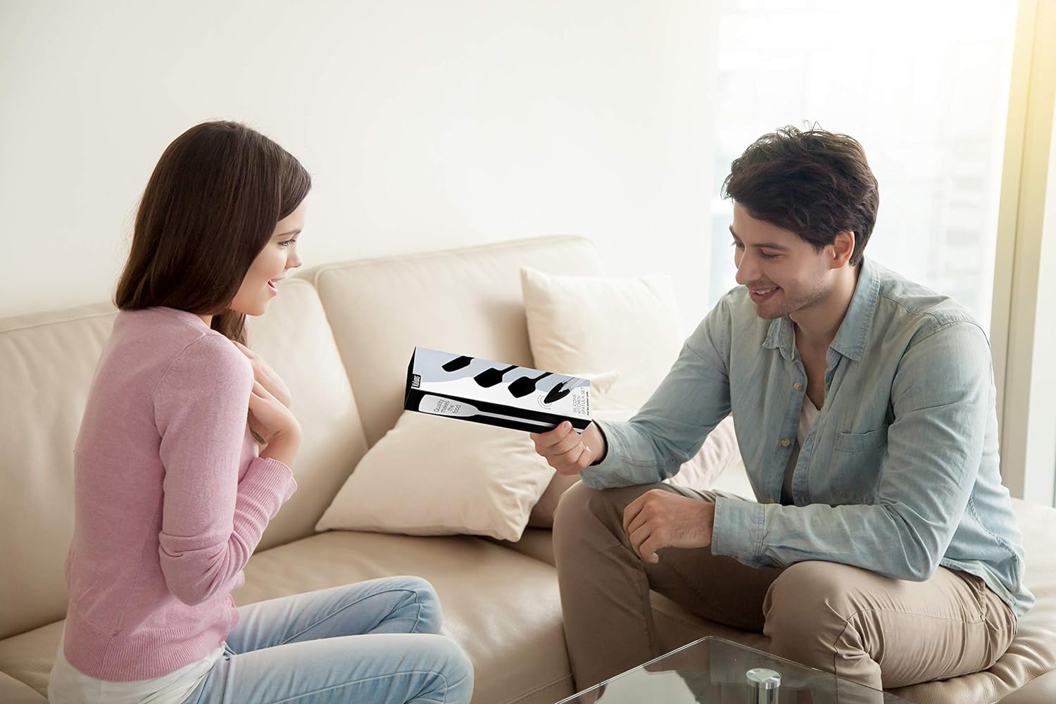 Silicone Spatula Set 4 Pcs Rubber Spatulas Silicone Heat Resistant 600°F, Spatulas for Nonstick Cookware, Seamless Design with Stainless Steel Core, Dishwasher Safe, Bonus Tongs Included